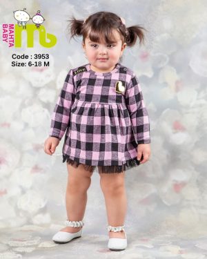 پیراهن سارافونی دخترانه چهار خانه طرح قلب مهتا مدل 3953