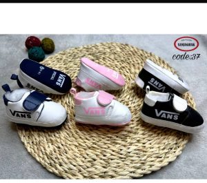 پاپوش نوزادی تیتیل طرح vans تک چسب