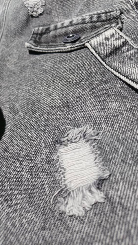 WhatsApp Image 2025-12-05 at 12.22.35_0a174c4a پیشبندی لی آیلار طرح زاپ دار کد 1636