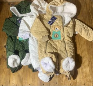 کاپشن سرهمی باروک طرح خرس B کد 619